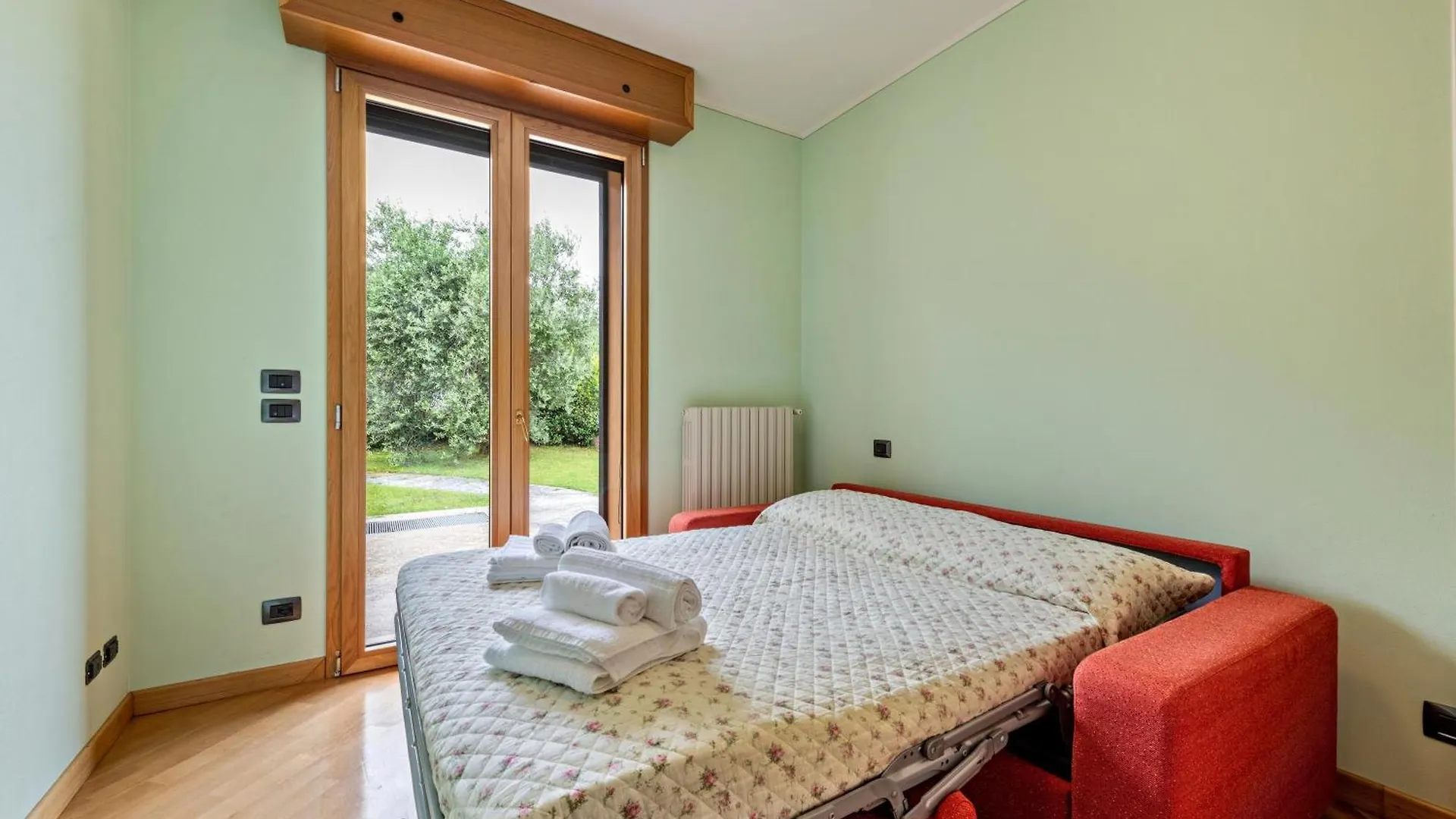 Lägenhet Happy Villa San Felice del Benaco