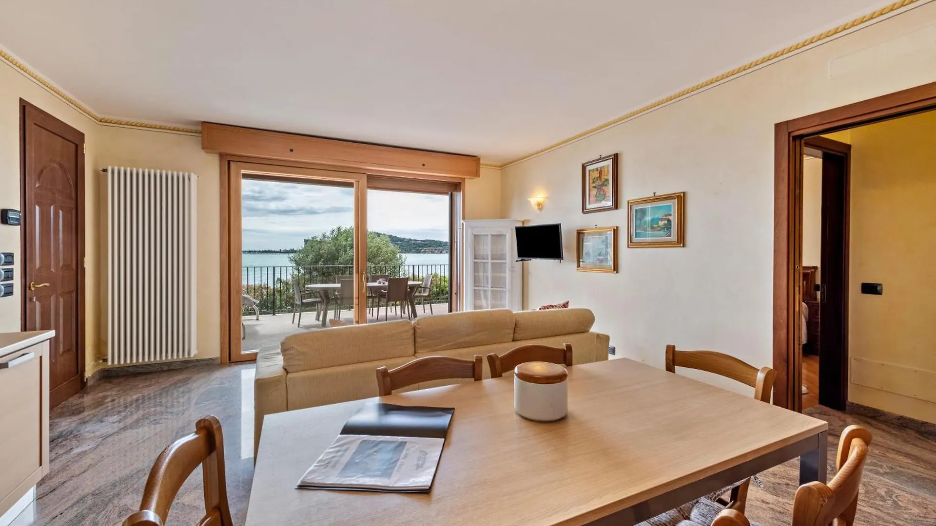 Lägenhet Happy Villa San Felice del Benaco Italien